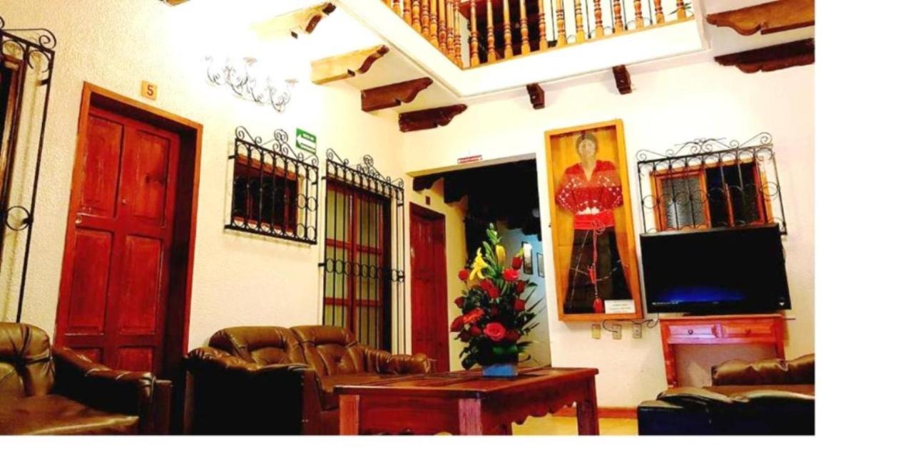 Hotel Don Quijote San Cristóbal de Las Casas エクステリア 写真