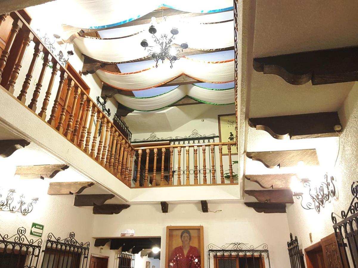 Hotel Don Quijote San Cristóbal de Las Casas エクステリア 写真